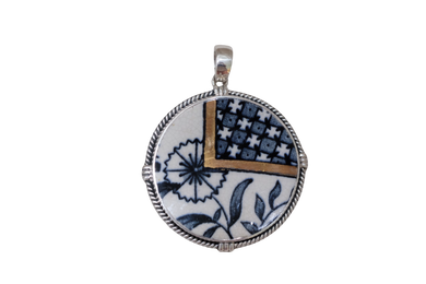 Aesthetic Movement Round Rope Pendant