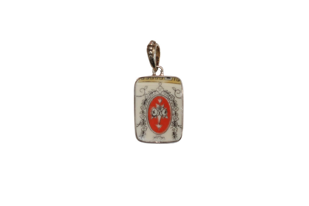 Betsy Pendant