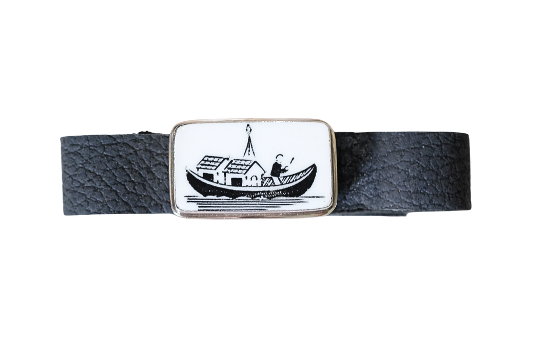 Black Willow Boat Leather Bracelet
