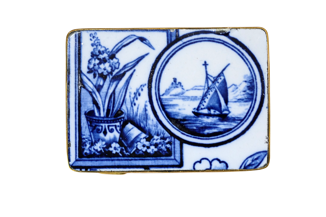 Blue and White Aesthetic Movement Belt Buckle