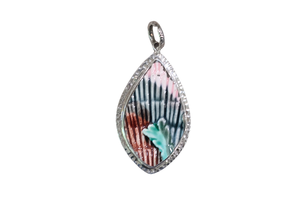 Bold Majolica Pendant