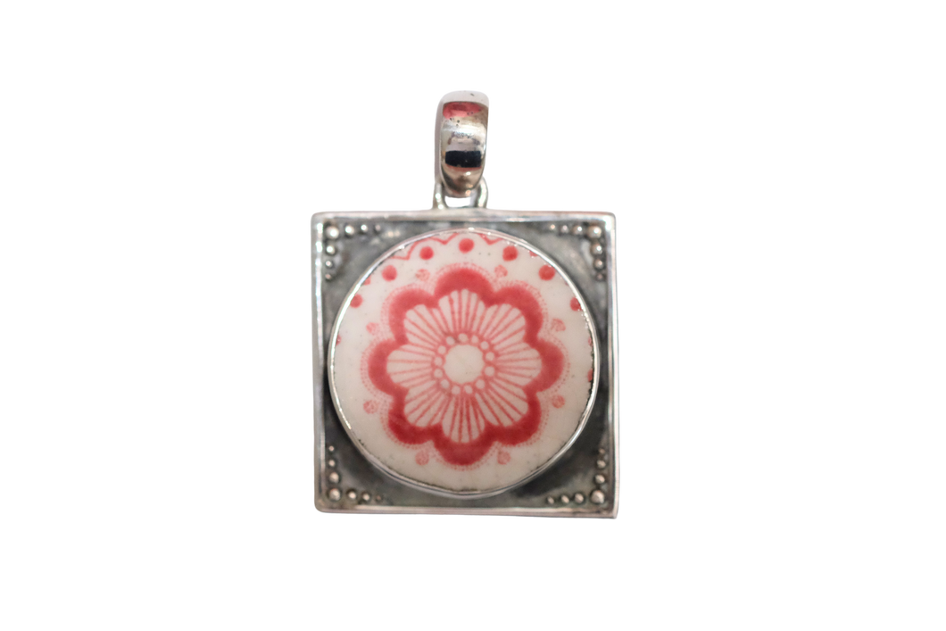 Dots on Top Floral Pendant