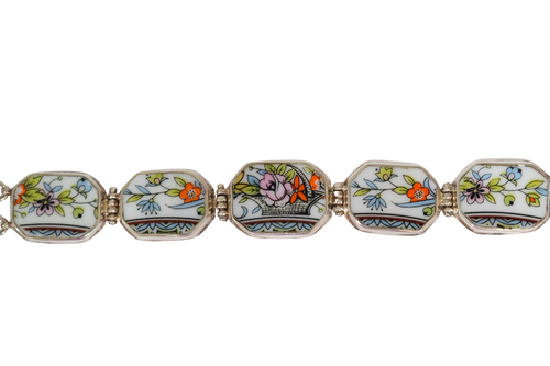 Elegant Bouquet Bracelet