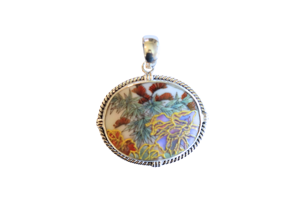 Foliage Pendant
