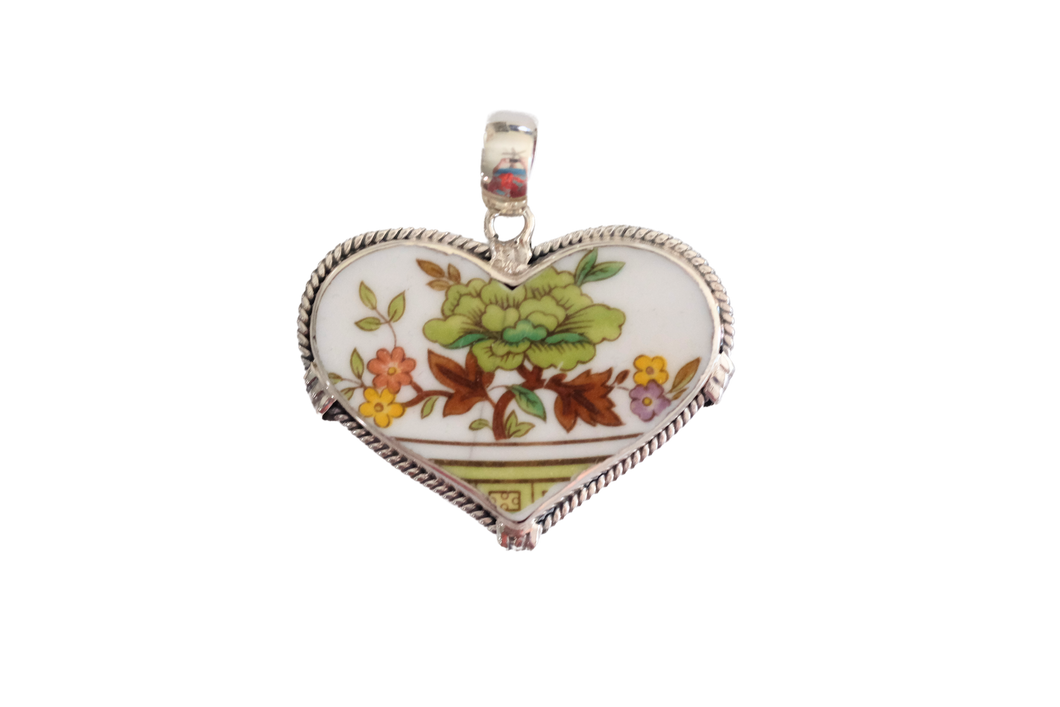 Green Retro Heart Pendant