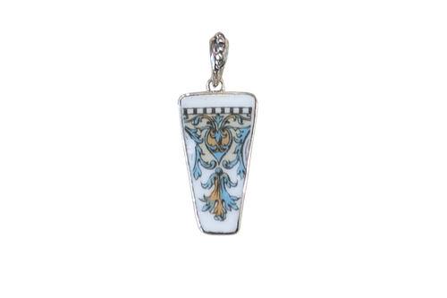 Little Scroll Pendant
