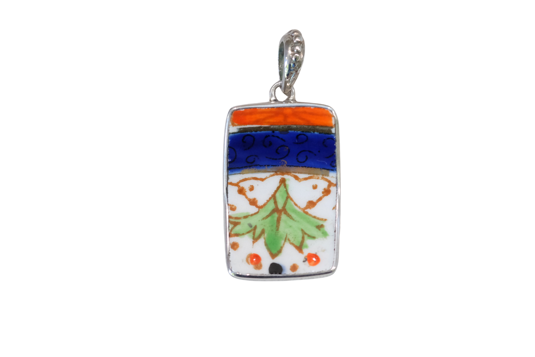 Lone Leaf Pendant