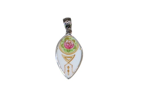 Pedestal Rose Pendant