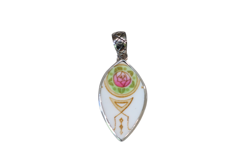 Pedestal Rose Pendant