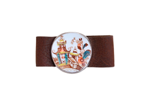 Round Vintage Pagoda Leather Bracelet