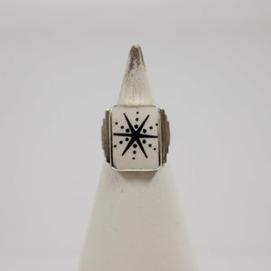 Size 5 Retro Starburst Ring