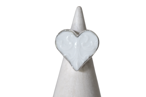 Size 6.5 Elegant Heart Textured Ring