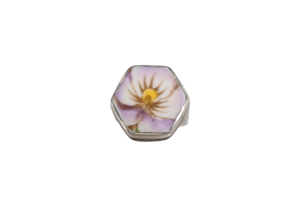 Size 6 Lavender Pansy Ring