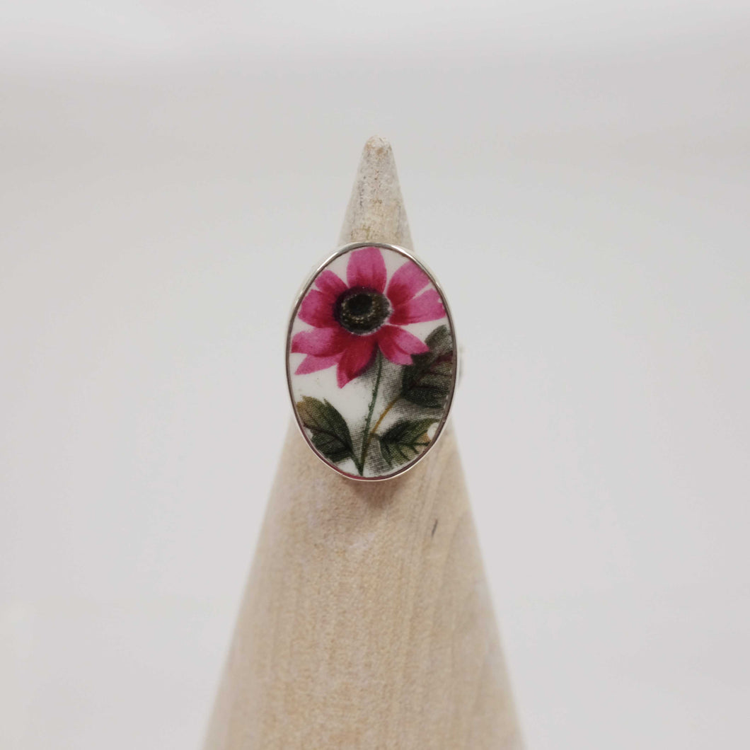 Size 6 Pink Daisy Ring