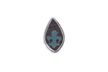Size 7.5 Fleur de lis Ring