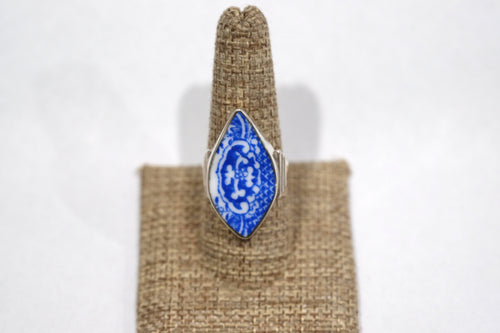 Size 8.5 Bright Blue Willow Ring
