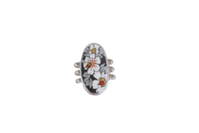 Size 8.5 White Flowers Ring