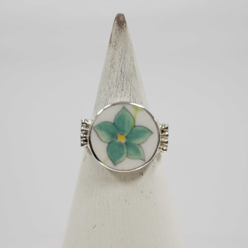 Size 9.5 Minty Floral Ring