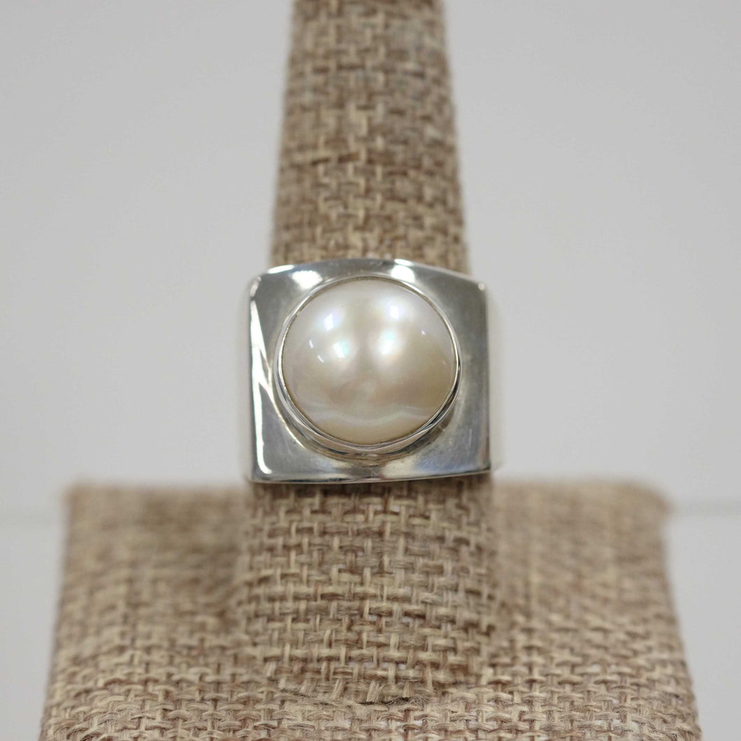 Size 9.5 Pearl Ring