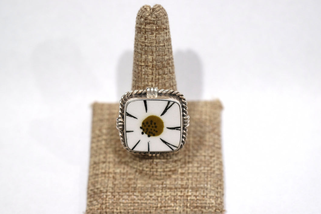 Size 9.5 Retro Ring