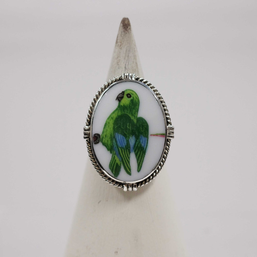 Size 9 Green Bird Ring