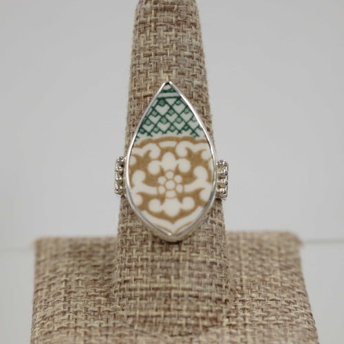 Size 9 Green Willow Ring
