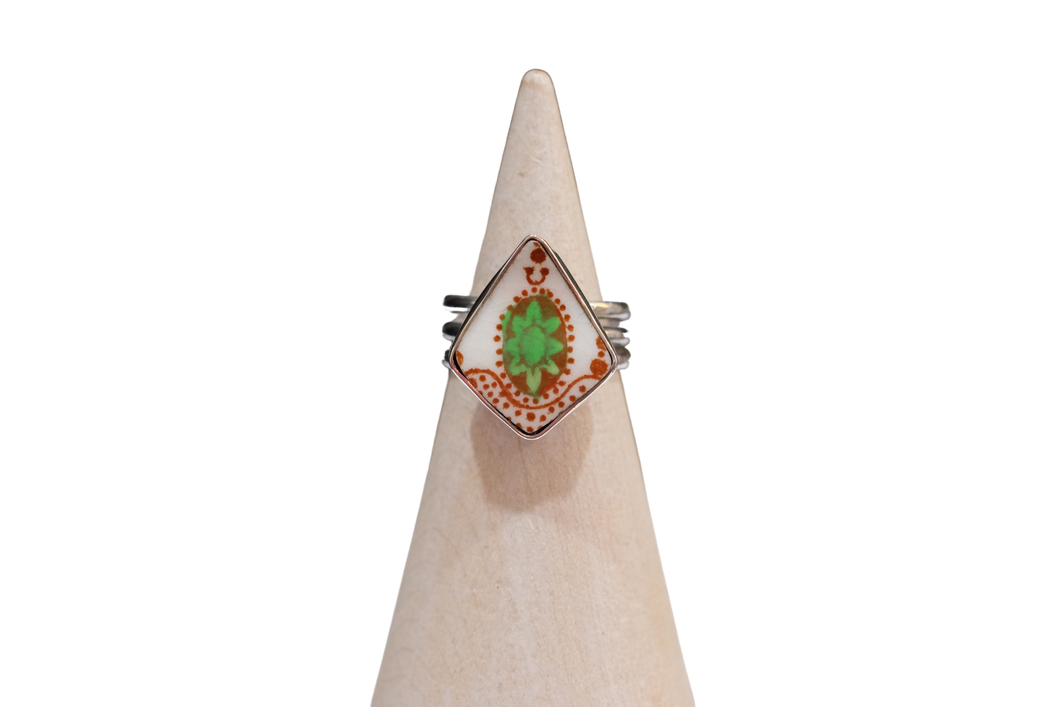 Size 9 Naomi Ring