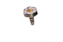 Size 6 Lavender Pansy Ring