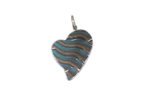 Wavy Heart Pendant