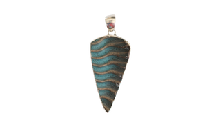 Wavy Textured Pendant